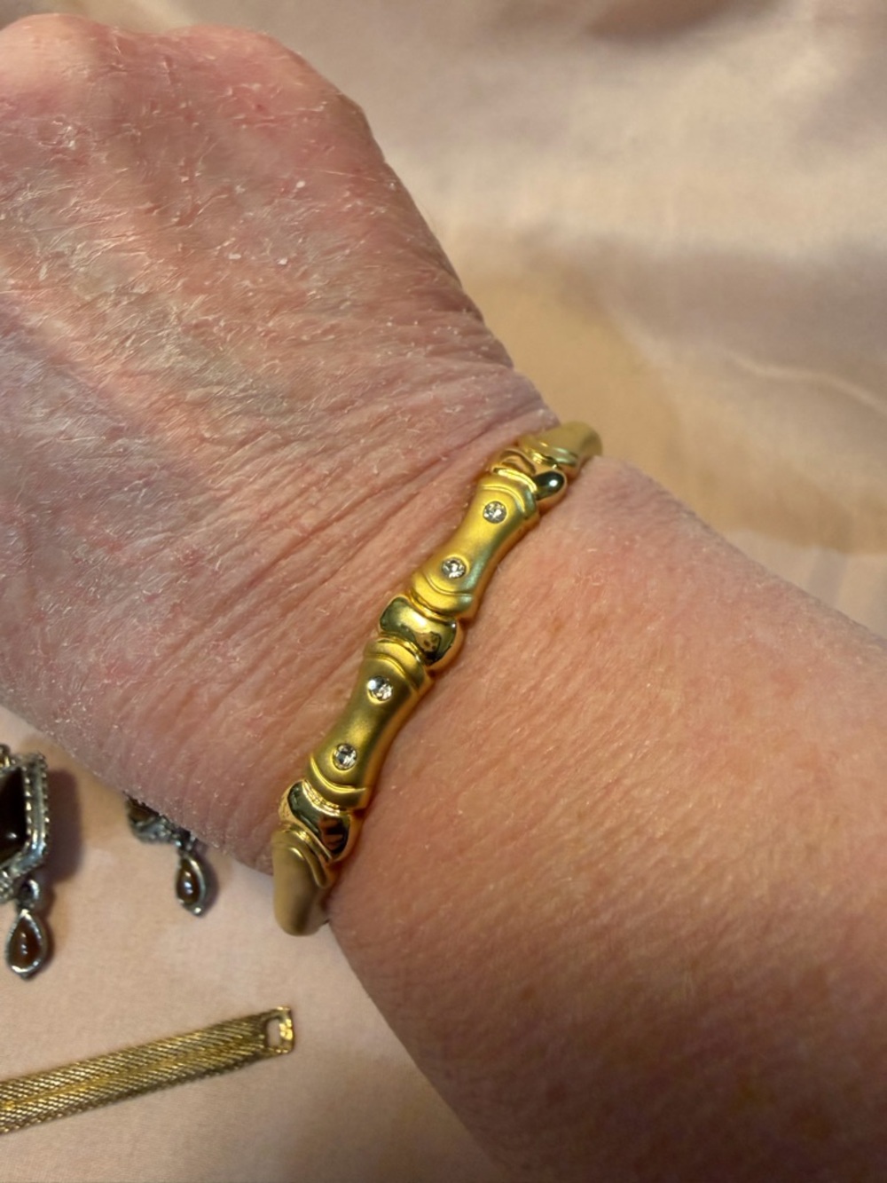 Gold-tone Pearl & Stone Accent Jewelry Set - Picture 8 of 11
